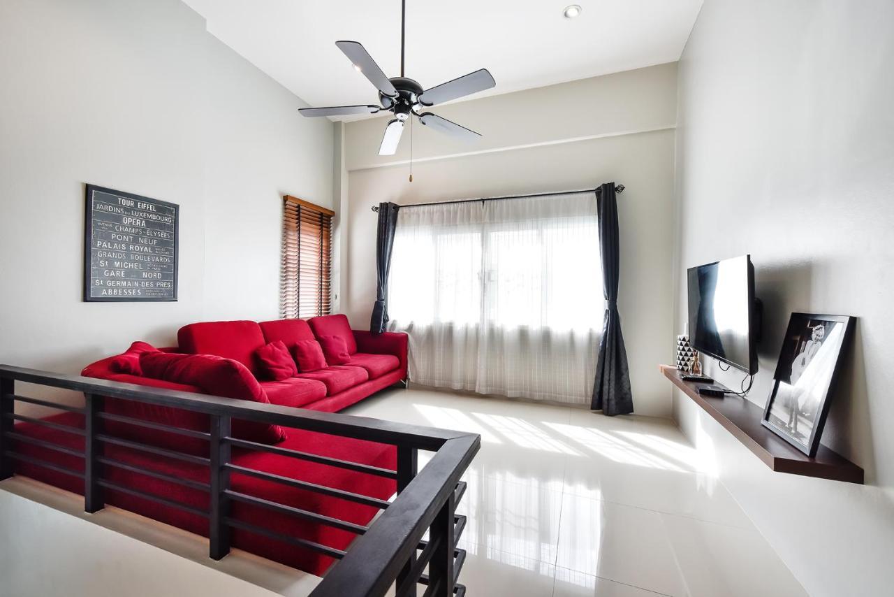 Modern House Patong Hill - 7 Beds - Kitchen Villa Exterior photo