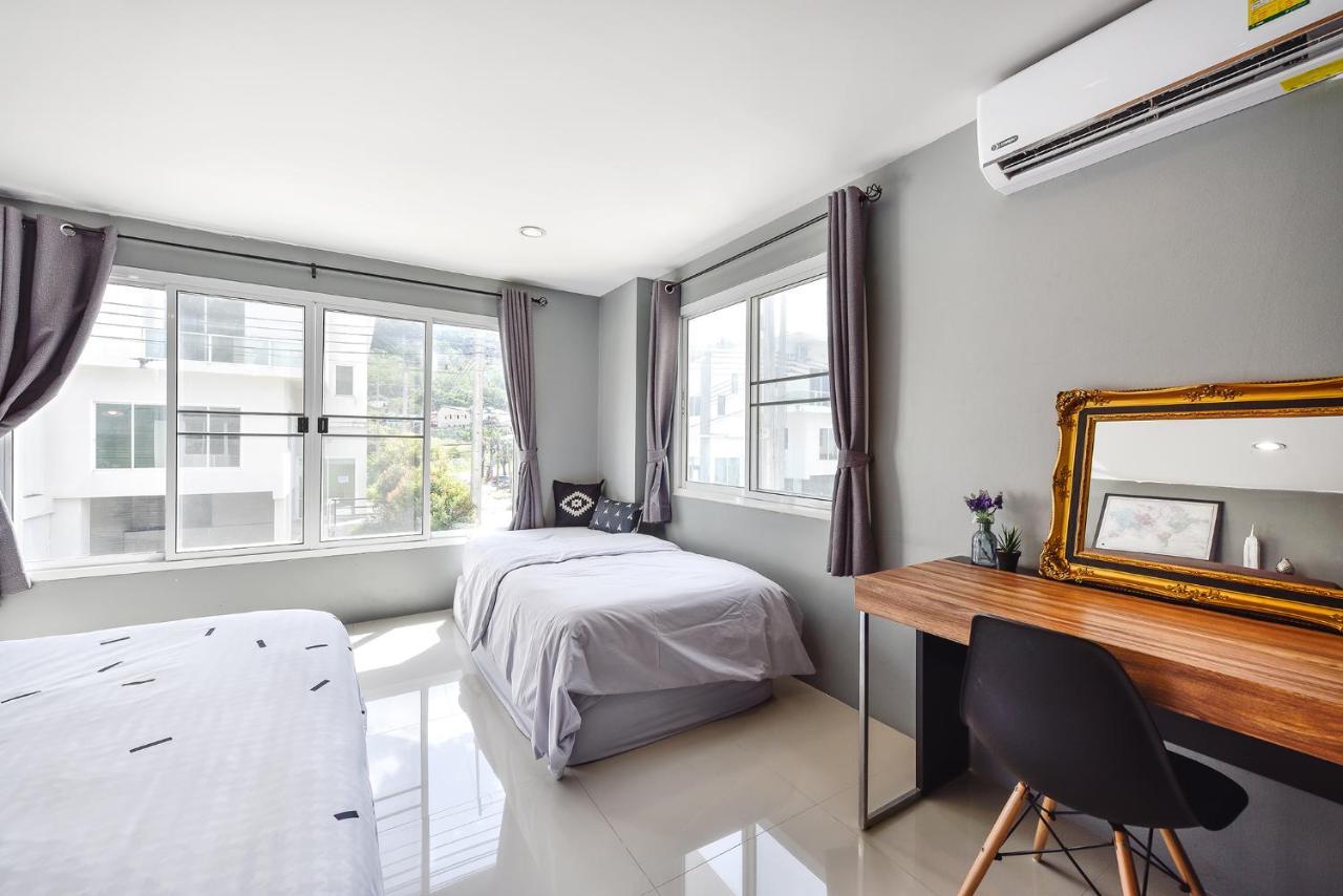 Modern House Patong Hill - 7 Beds - Kitchen Villa Exterior photo