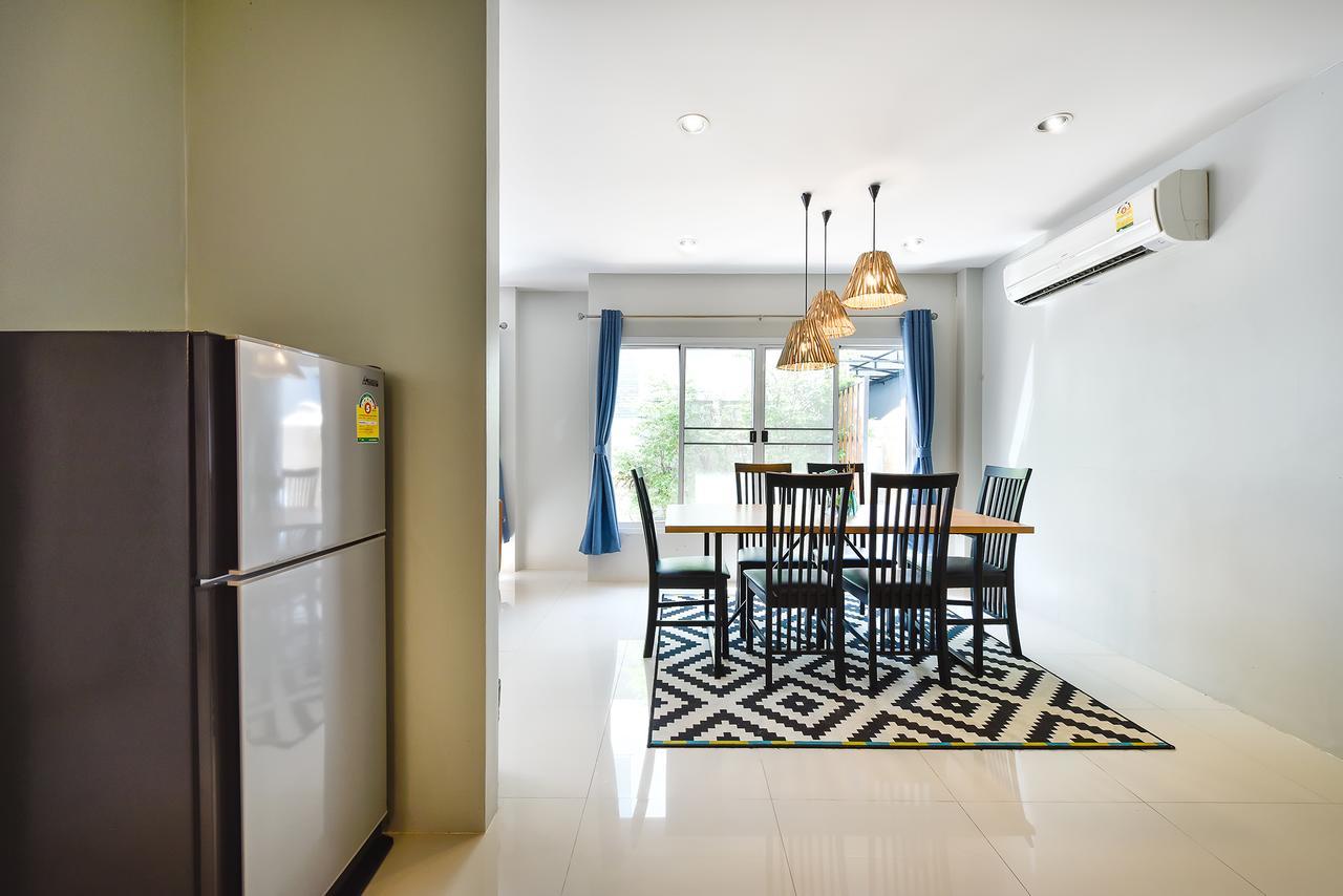Modern House Patong Hill - 7 Beds - Kitchen Villa Exterior photo