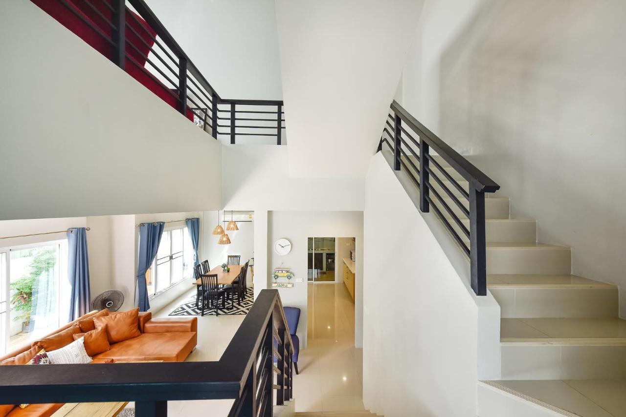 Modern House Patong Hill - 7 Beds - Kitchen Villa Exterior photo
